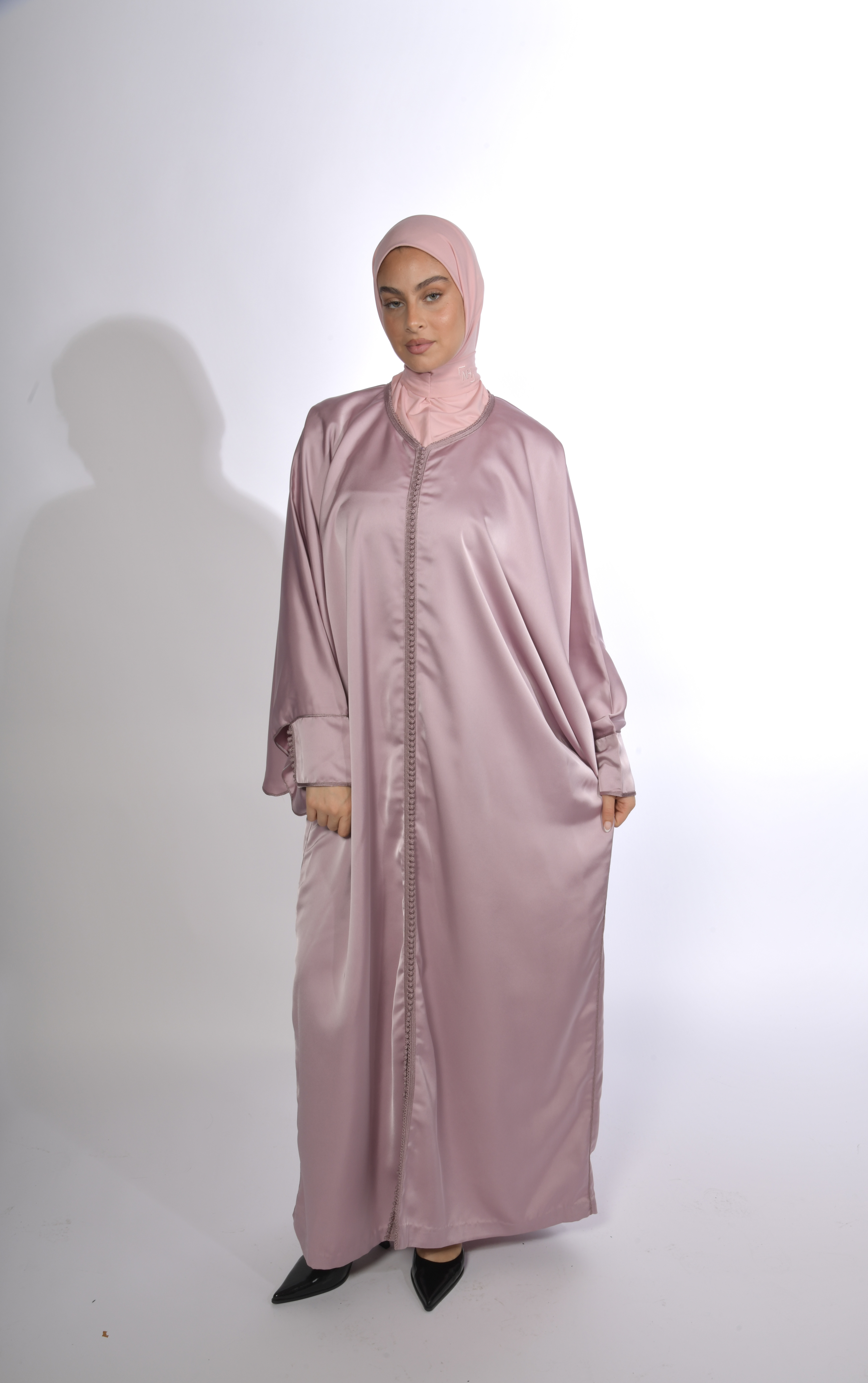 Abaya Nur