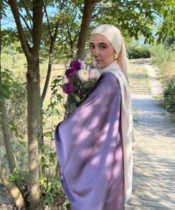 Abaya Nur